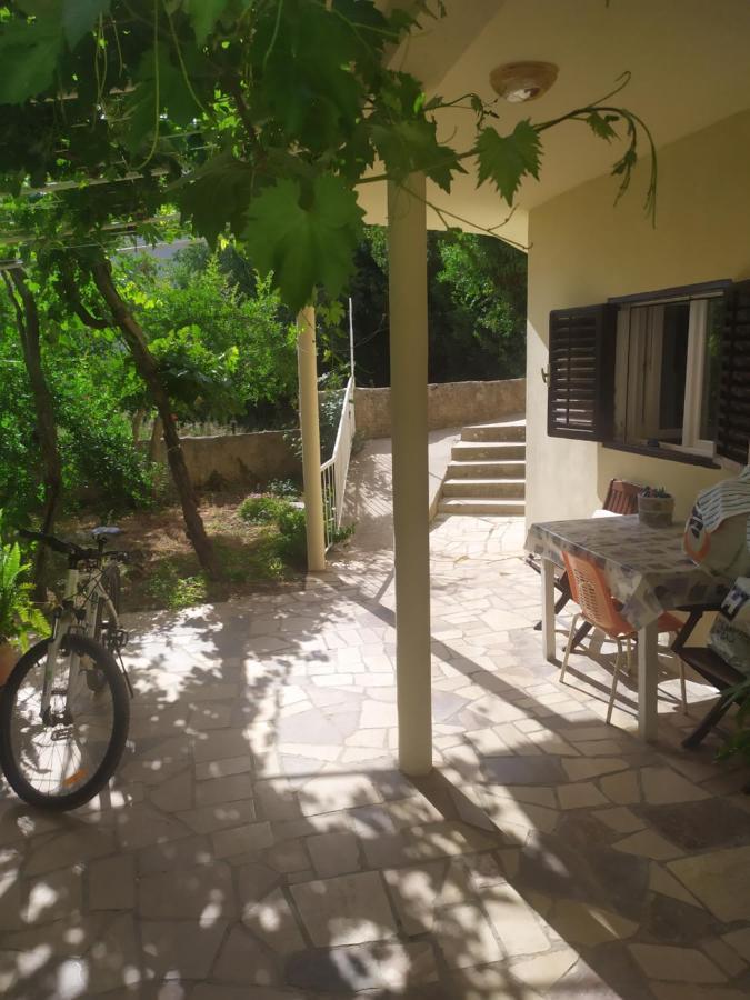 Guesthouse Wish Stari Grad  Bagian luar foto