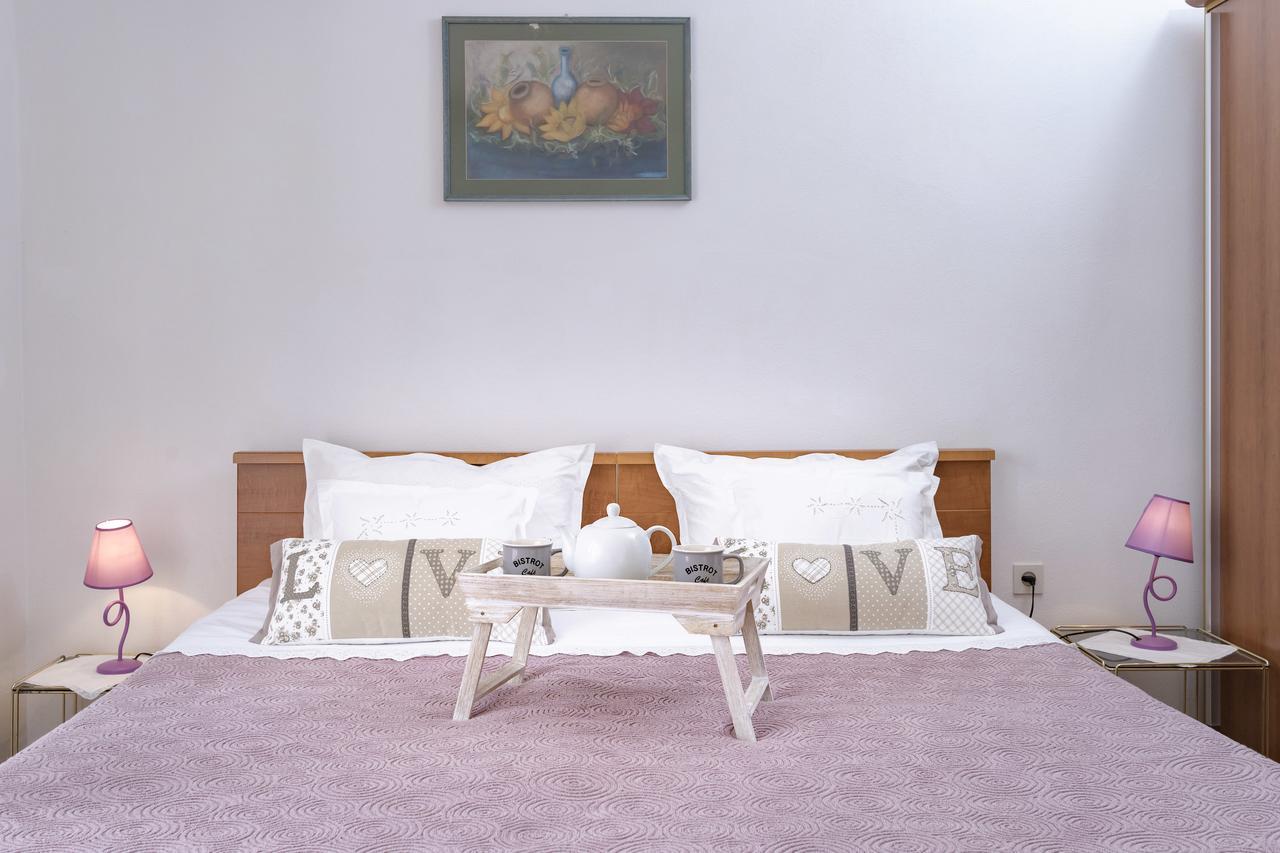 Guesthouse Wish Stari Grad  Bagian luar foto